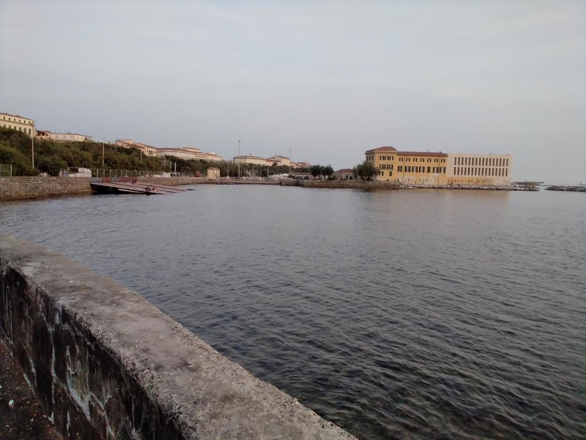 Вилла Casina Del Porto Ливорно Экстерьер фото