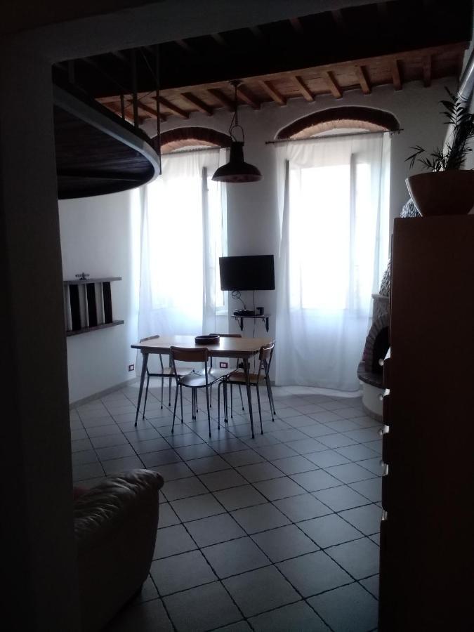 Вилла Casina Del Porto Ливорно Экстерьер фото
